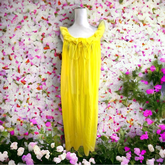 Vintage Other - VINTAGE 1960s sheer Yellow Sleeveless scoop neck night gown SZ Small